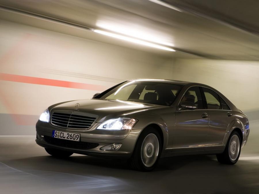  Mercedes-Benz S500 4Matic 2007 года  (фото 45 из 45)